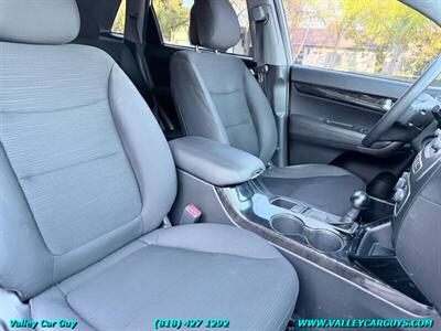 2014 Kia Sorento LX   - Photo 12 - Reseda, CA 91335