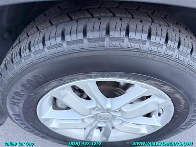 2014 Kia Sorento LX   - Photo 24 - Reseda, CA 91335