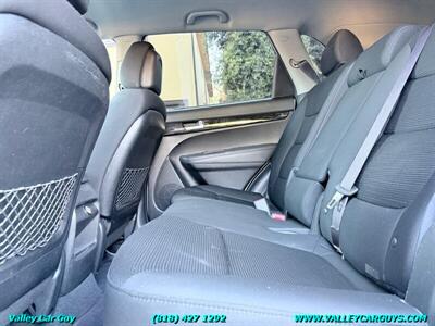 2014 Kia Sorento LX   - Photo 18 - Reseda, CA 91335