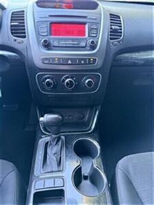 2014 Kia Sorento LX   - Photo 17 - Reseda, CA 91335