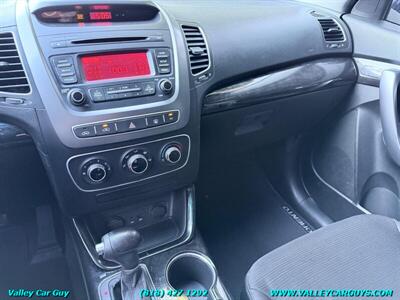 2014 Kia Sorento LX - Photo 16 - Reseda, CA 91335