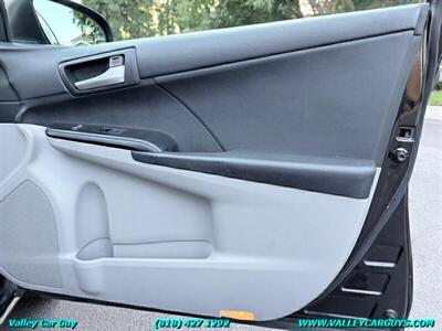 2012 Toyota Camry LE   - Photo 25 - Reseda, CA 91335
