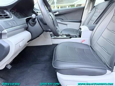 2012 Toyota Camry LE   - Photo 12 - Reseda, CA 91335