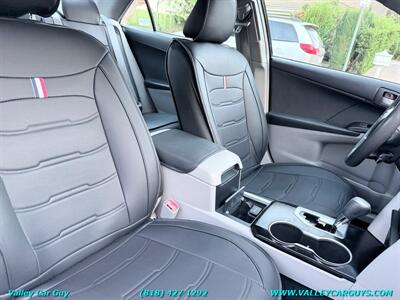 2012 Toyota Camry LE - Photo 11 - Reseda, CA 91335