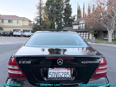 2004 Mercedes-Benz C 230 Kompressor   - Photo 5 - Reseda, CA 91335