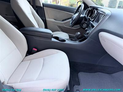 2012 Kia Optima LX   - Photo 12 - Reseda, CA 91335