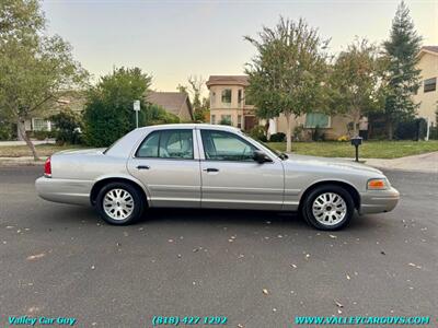 2004 Ford Crown Victoria LX   - Photo 7 - Reseda, CA 91335