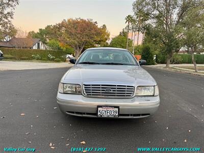 2004 Ford Crown Victoria LX   - Photo 2 - Reseda, CA 91335