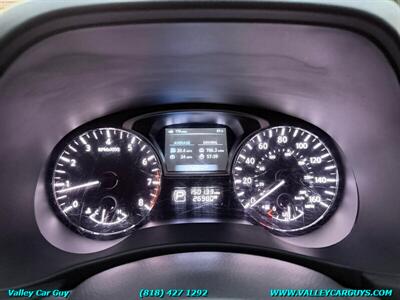 2013 Nissan Pathfinder SV - Photo 16 - Reseda, CA 91335