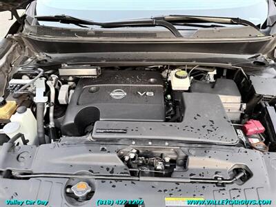 2013 Nissan Pathfinder SV - Photo 29 - Reseda, CA 91335