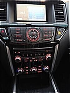 2013 Nissan Pathfinder SV - Photo 17 - Reseda, CA 91335