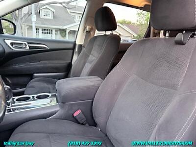 2013 Nissan Pathfinder SV - Photo 14 - Reseda, CA 91335