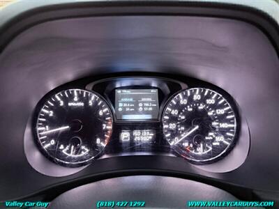 2013 Nissan Pathfinder SV - Photo 16 - Reseda, CA 91335