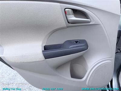 2010 Honda Insight EX - Photo 22 - Reseda, CA 91335