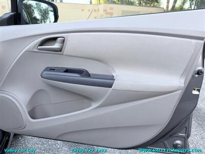 2010 Honda Insight EX - Photo 21 - Reseda, CA 91335