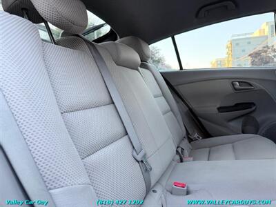 2010 Honda Insight EX - Photo 18 - Reseda, CA 91335
