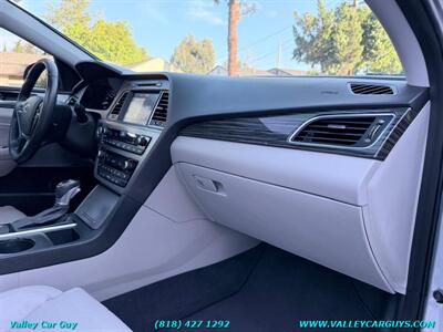 2015 Hyundai SONATA Limited   - Photo 11 - Reseda, CA 91335