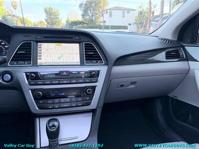 2015 Hyundai SONATA Limited   - Photo 22 - Reseda, CA 91335