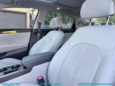 2015 Hyundai SONATA Limited   - Photo 17 - Reseda, CA 91335