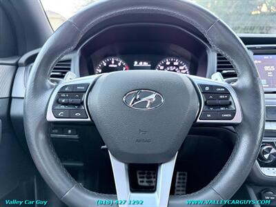 2019 Hyundai SONATA Sport   - Photo 18 - Reseda, CA 91335