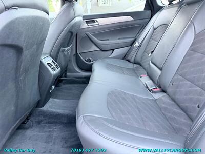 2019 Hyundai SONATA Sport   - Photo 24 - Reseda, CA 91335
