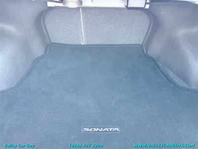 2015 Hyundai SONATA Limited   - Photo 20 - Reseda, CA 91335