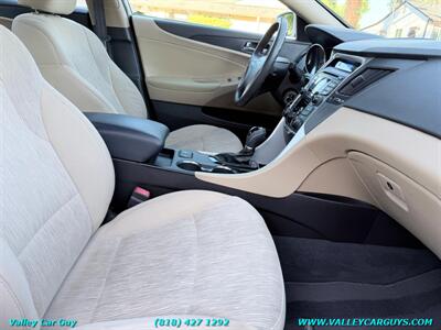 2013 Hyundai SONATA GLS - Photo 9 - Reseda, CA 91335