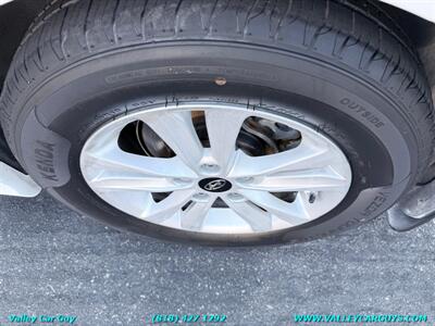 2013 Hyundai SONATA GLS - Photo 25 - Reseda, CA 91335