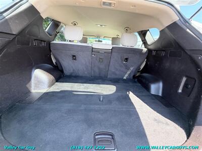 2018 Hyundai SANTA FE Sport 2.4L   - Photo 18 - Reseda, CA 91335