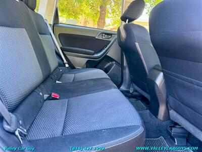 2014 Subaru Forester 2.5i   - Photo 15 - Reseda, CA 91335