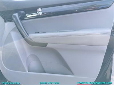 2012 Kia Sorento LX - Photo 16 - Reseda, CA 91335