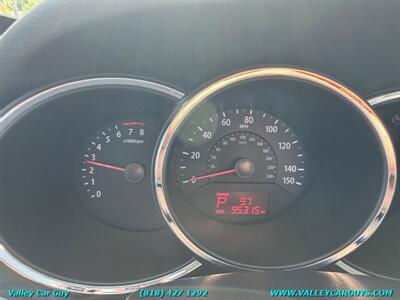 2012 Kia Sorento LX - Photo 13 - Reseda, CA 91335