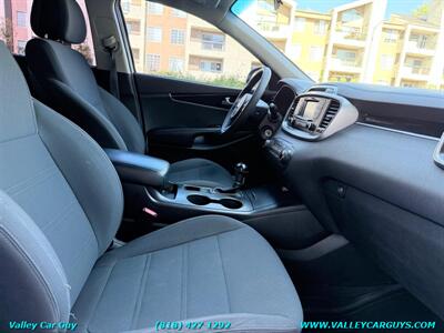 2016 Kia Sorento LX   - Photo 10 - Reseda, CA 91335
