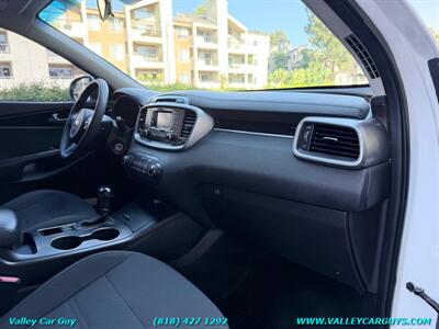 2016 Kia Sorento LX   - Photo 9 - Reseda, CA 91335