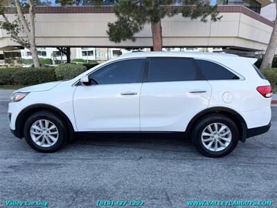 2016 Kia Sorento LX   - Photo 8 - Reseda, CA 91335