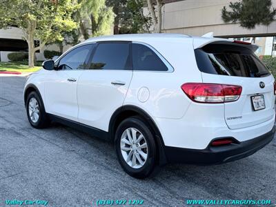 2016 Kia Sorento LX   - Photo 6 - Reseda, CA 91335
