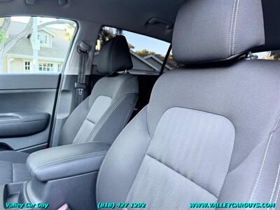 2017 Kia Sportage LX - Photo 15 - Reseda, CA 91335