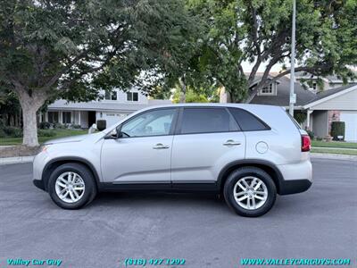 2014 Kia Sorento LX   - Photo 8 - Reseda, CA 91335