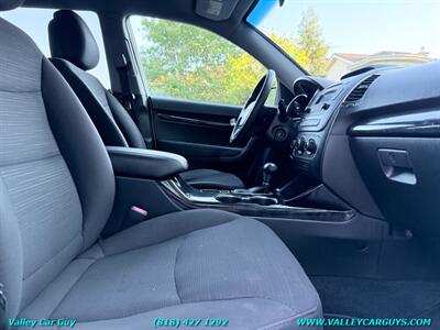2014 Kia Sorento LX   - Photo 9 - Reseda, CA 91335