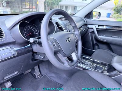 2014 Kia Sorento LX   - Photo 11 - Reseda, CA 91335