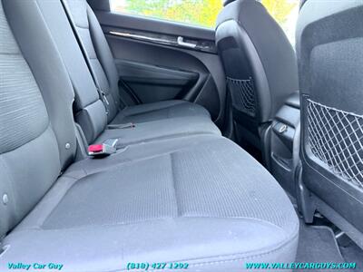 2014 Kia Sorento LX   - Photo 16 - Reseda, CA 91335