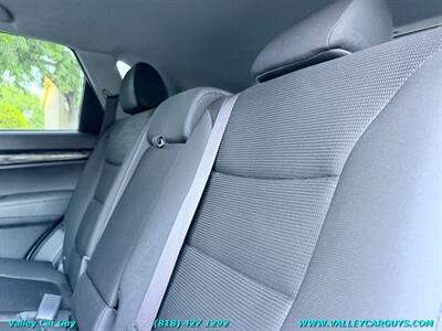 2014 Kia Sorento LX   - Photo 15 - Reseda, CA 91335