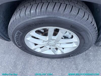 2014 Kia Sorento LX   - Photo 26 - Reseda, CA 91335