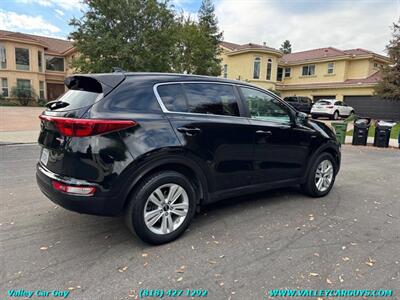 2017 Kia Sportage LX   - Photo 5 - Reseda, CA 91335