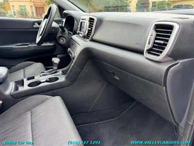 2017 Kia Sportage LX   - Photo 12 - Reseda, CA 91335