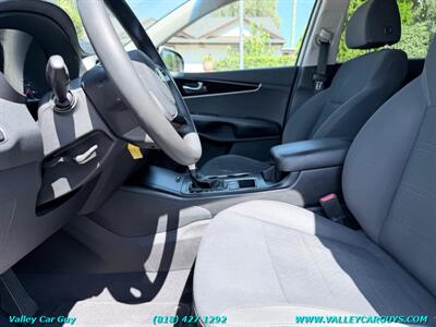 2019 Kia Sorento LX - Photo 10 - Reseda, CA 91335