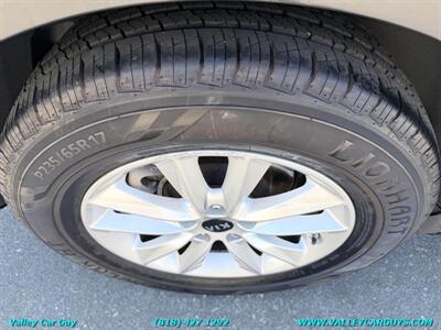 2019 Kia Sorento LX - Photo 29 - Reseda, CA 91335