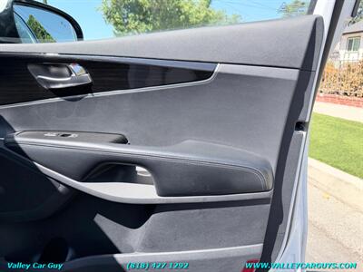 2019 Kia Sorento LX - Photo 24 - Reseda, CA 91335