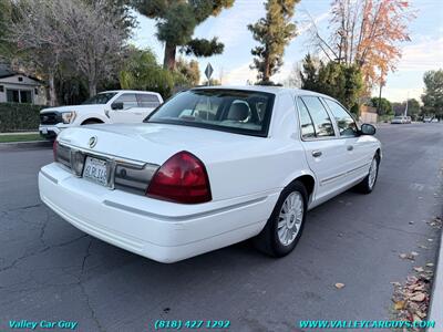 2010 Mercury Grand Marquis LS   - Photo 4 - Reseda, CA 91335