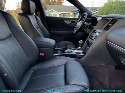 2015 INFINITI QX70   - Photo 13 - Reseda, CA 91335